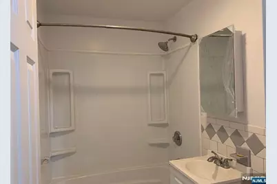 735-737 William Street 2R #2R, Harrison, NJ 07029 - Photo 10