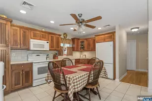 4 Lorelei Terrace, Lodi, NJ 07644 - Photo 2
