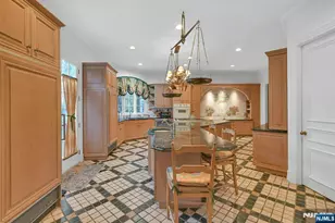 86 Fox Hedge Rd, Saddle River, NJ 07458 - Photo 22