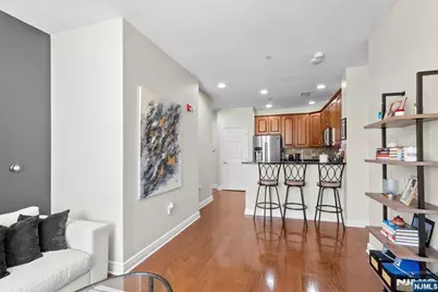 7400 River Road 401 #401, North Bergen, NJ 07047 - Photo 6