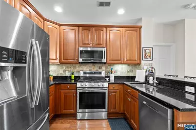 7400 River Road 401 #401, North Bergen, NJ 07047 - Photo 2