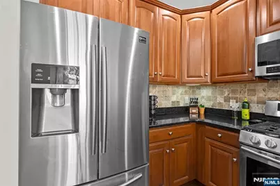7400 River Road 401 #401, North Bergen, NJ 07047 - Photo 4