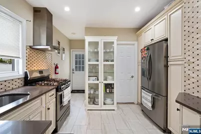 89 6th Street, Clifton, NJ 07011 - Photo 8