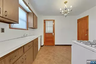 37 Noel Dr, North Arlington, NJ 07031 - Photo 12