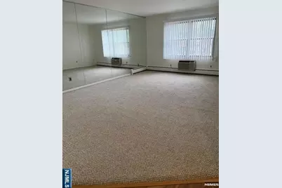 25 Market Street C5 #C5, Saddle Brook Township, NJ 07663 - Photo 4