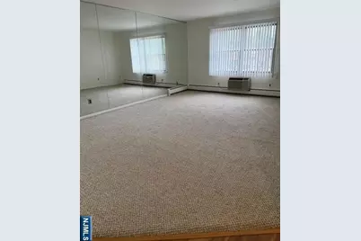 25 Market Street C5 #C5, Saddle Brook Township, NJ 07663 - Photo 4