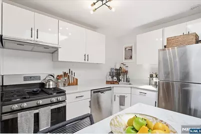 77 Garden Street 5 #5, Hoboken, NJ 07030 - Photo 8