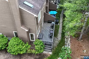 227 Westervelt Ln, Mahwah, NJ 07430 - Photo 32