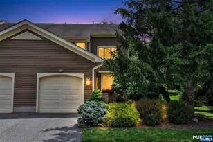 227 Westervelt Ln, Mahwah, NJ 07430 - Photo 2
