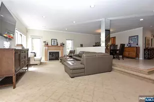 227 Westervelt Ln, Mahwah, NJ 07430 - Photo 16