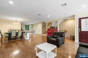 17 Skymark Ct, Upper Saddle River, NJ 07458 - Photo 24
