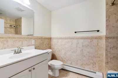 17 Skymark Court, Upper Saddle River, NJ 07458 - Photo 18