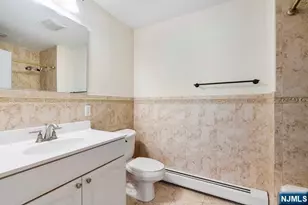 17 Skymark Ct, Upper Saddle River, NJ 07458 - Photo 18