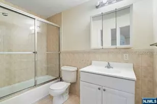 17 Skymark Ct, Upper Saddle River, NJ 07458 - Photo 26
