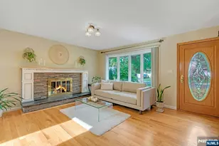 28 Pitcairn Ave, Ho Ho Kus, NJ 07423 - Photo 4