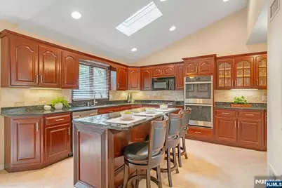 28 Pitcairn Avenue, Ho Ho Kus, NJ 07423 - Photo 12