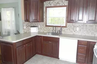 16 Seiler Ct, Little Ferry, NJ 07643 - Photo 4