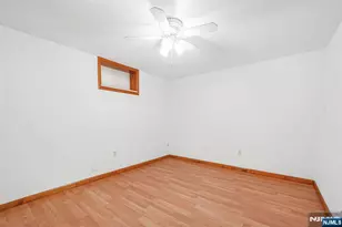 172 Chestnut St, Newark, NJ 07105 - Photo 28