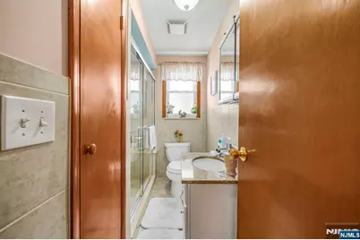 172 Chestnut Street, Newark, NJ 07105 - Photo 12