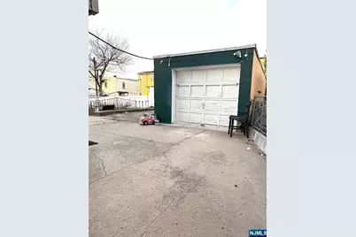 17 Quinn Street, Paterson, NJ 07501 - Photo 14