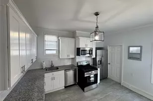 24 Pamrapo Ave 1, Jersey City, NJ 07305 - Photo 2