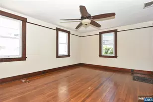 36 Hines Ave, Mahwah, NJ 07430 - Photo 4
