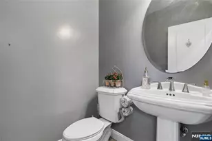 4 Leoson Pkwy, Old Tappan, NJ 07675 - Photo 22