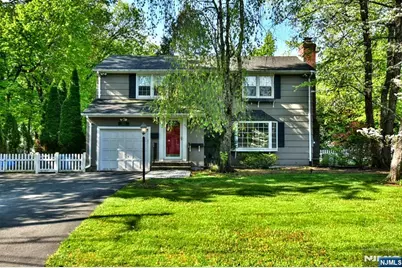 255 Park Avenue, Allendale, NJ 07401 - Photo 2