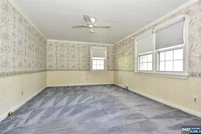 255 Park Avenue, Allendale, NJ 07401 - Photo 16