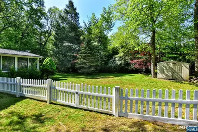 255 Park Avenue, Allendale, NJ 07401 - Photo 30