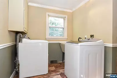 255 Park Avenue, Allendale, NJ 07401 - Photo 14