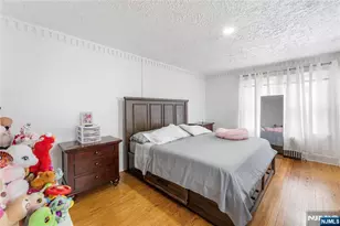 100 Washington Pl, Teaneck Township, NJ 07666 - Photo 8