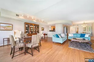 1360 Hamburg Turnpike 402, Wayne, NJ 07470 - Photo 8