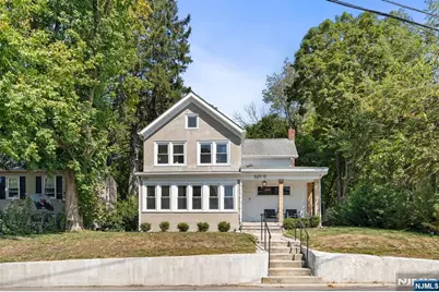 9 Lawnwood Avenue, Newton, NJ 07860 - Photo 1