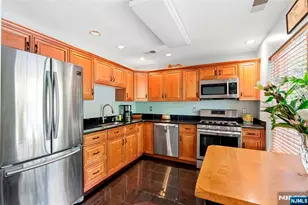 2063 Drake Ct, Mahwah, NJ 07430 - Photo 12