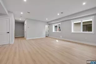 2447 Camner St, Fort Lee, NJ 07024 - Photo 42