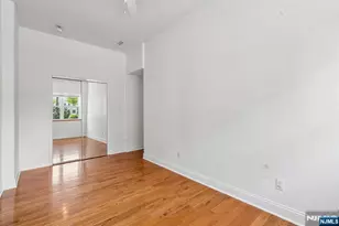 1 Grant St, Montclair, NJ 07042 - Photo 10
