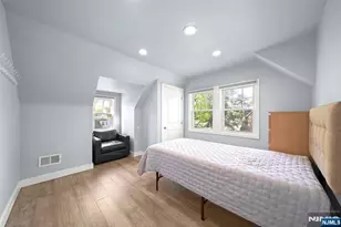267 Hickory Ave, Tenafly, NJ 07670 - Photo 20
