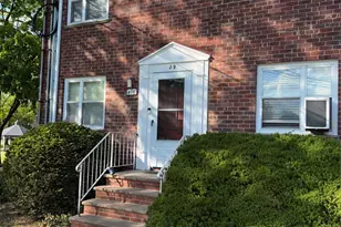 476 Heath Pl 29, Hackensack, NJ 07601 - Photo 1