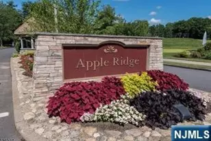 224 Westervelt Ln, Mahwah, NJ 07430 - Photo 32
