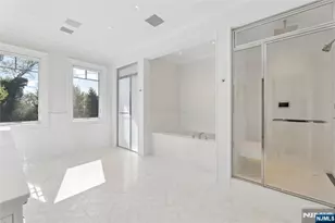 351 Lewelen Cir, Englewood, NJ 07631 - Photo 28
