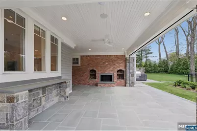 351 Lewelen Circle, Englewood, NJ 07631 - Photo 22
