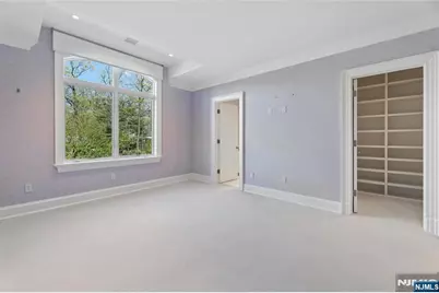 351 Lewelen Circle, Englewood, NJ 07631 - Photo 38