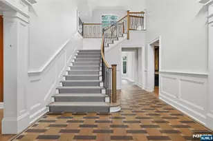 351 Lewelen Cir, Englewood, NJ 07631 - Photo 4