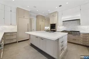 351 Lewelen Cir, Englewood, NJ 07631 - Photo 18