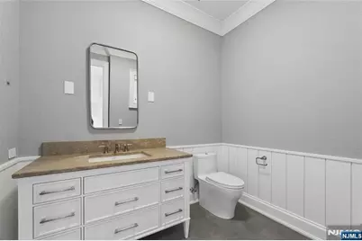 351 Lewelen Circle, Englewood, NJ 07631 - Photo 10