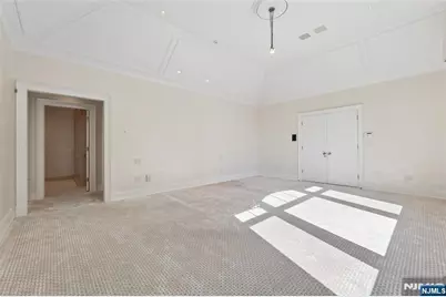 351 Lewelen Circle, Englewood, NJ 07631 - Photo 26