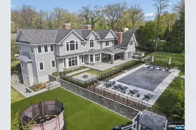 351 Lewelen Circle, Englewood, NJ 07631 - Photo 50