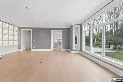 351 Lewelen Circle, Englewood, NJ 07631 - Photo 12