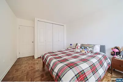 [Address not provided], Fort Lee, NJ 07024 - Photo 18